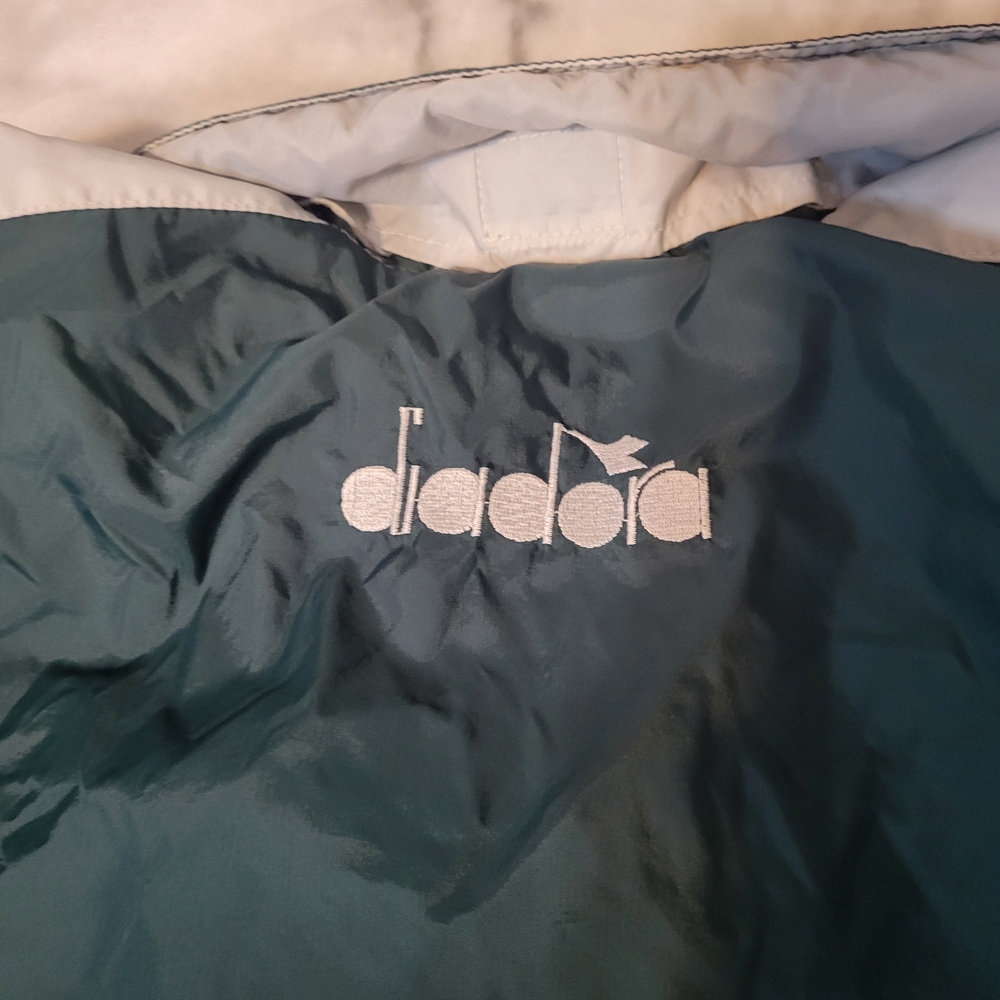 Vintage Diadora Green and White Nylon Jacket - Picture 8 of 9